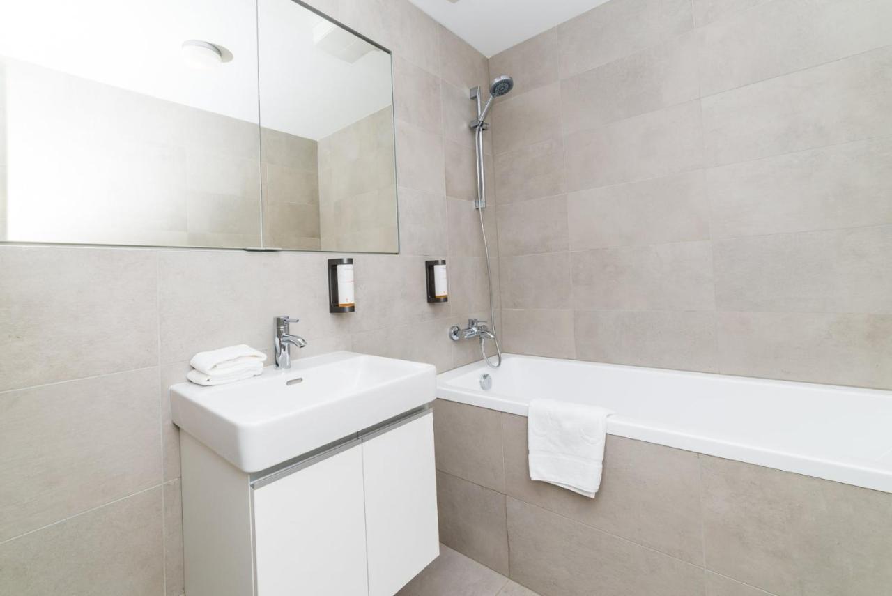City Castle Apartments Free Parking Bratislava Exterior photo