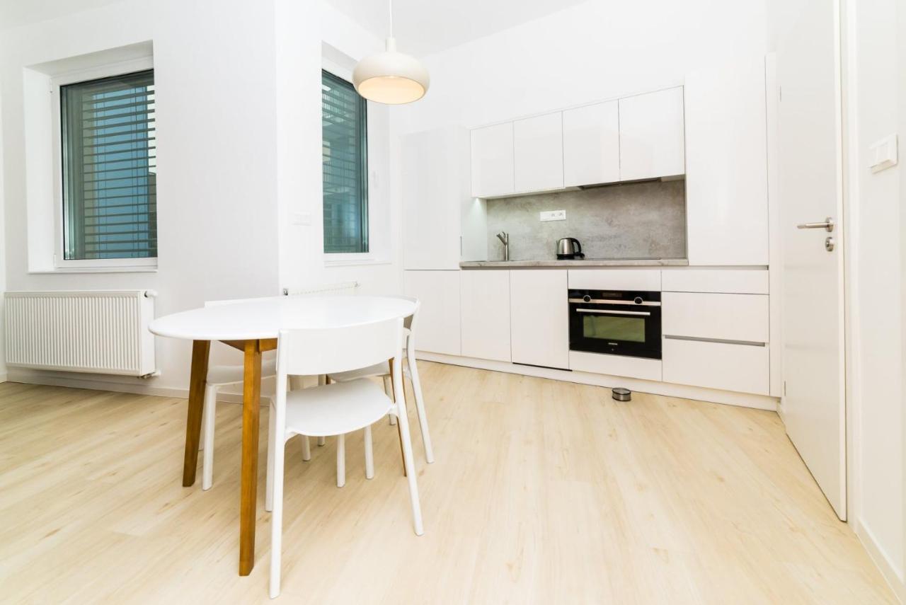 City Castle Apartments Free Parking Bratislava Exterior photo