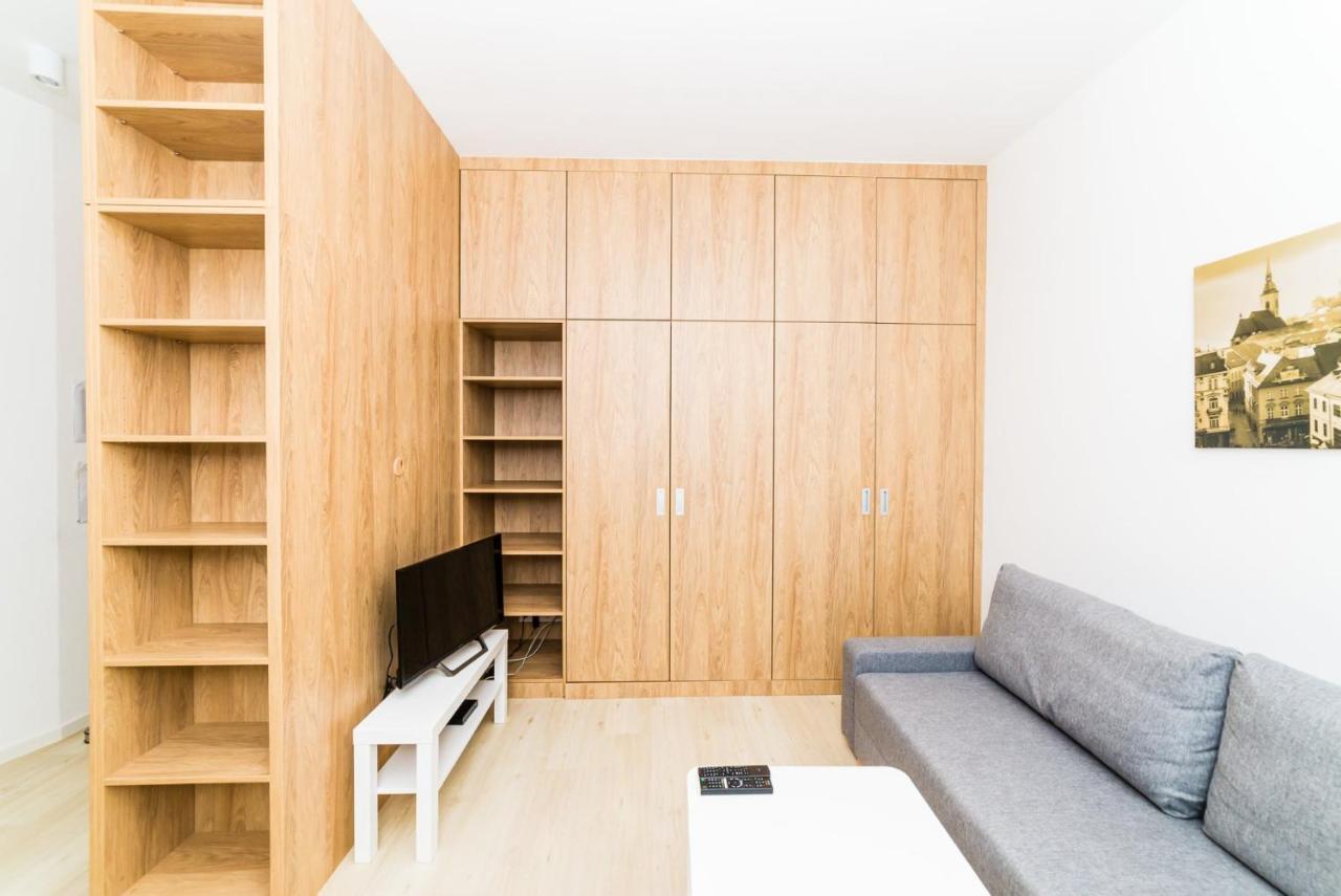City Castle Apartments Free Parking Bratislava Exterior photo