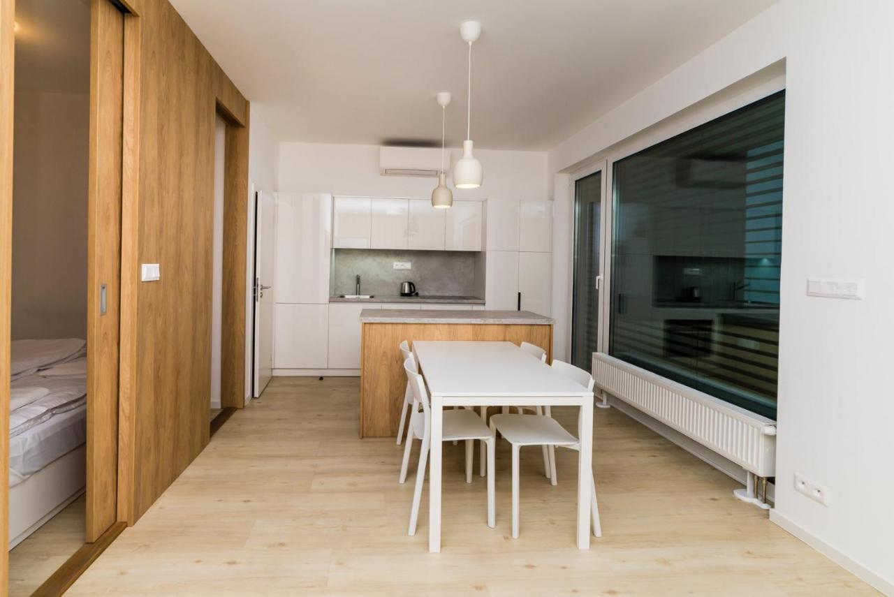 City Castle Apartments Free Parking Bratislava Exterior photo