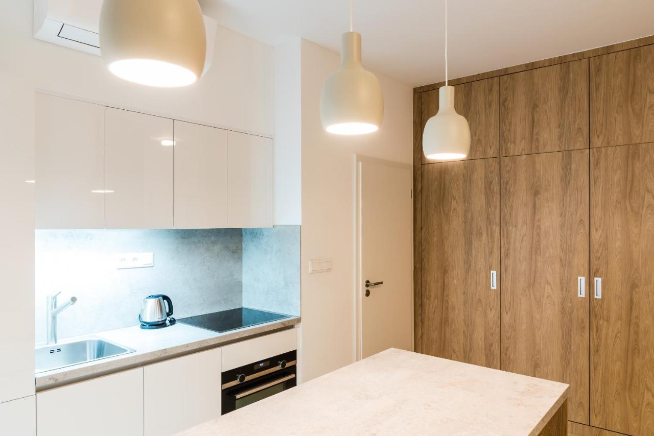 City Castle Apartments Free Parking Bratislava Exterior photo
